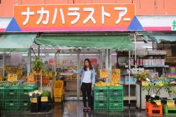 浦添市で24時間営業の「ナカハラストアー」が沖縄県民に愛される理由とは！？ライバルは大型スーパーではなく、コンビニだった